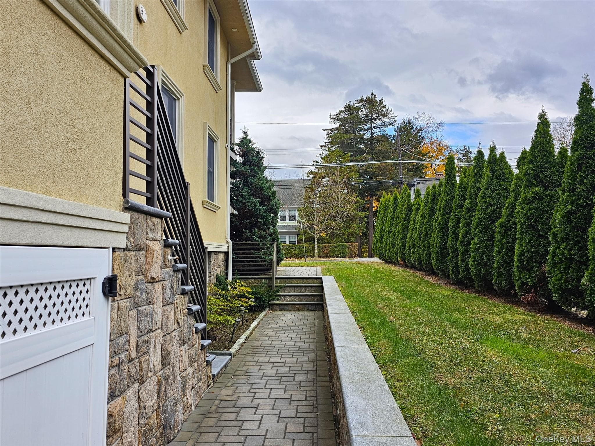 49 Greenridge Avenue thumbnail 40