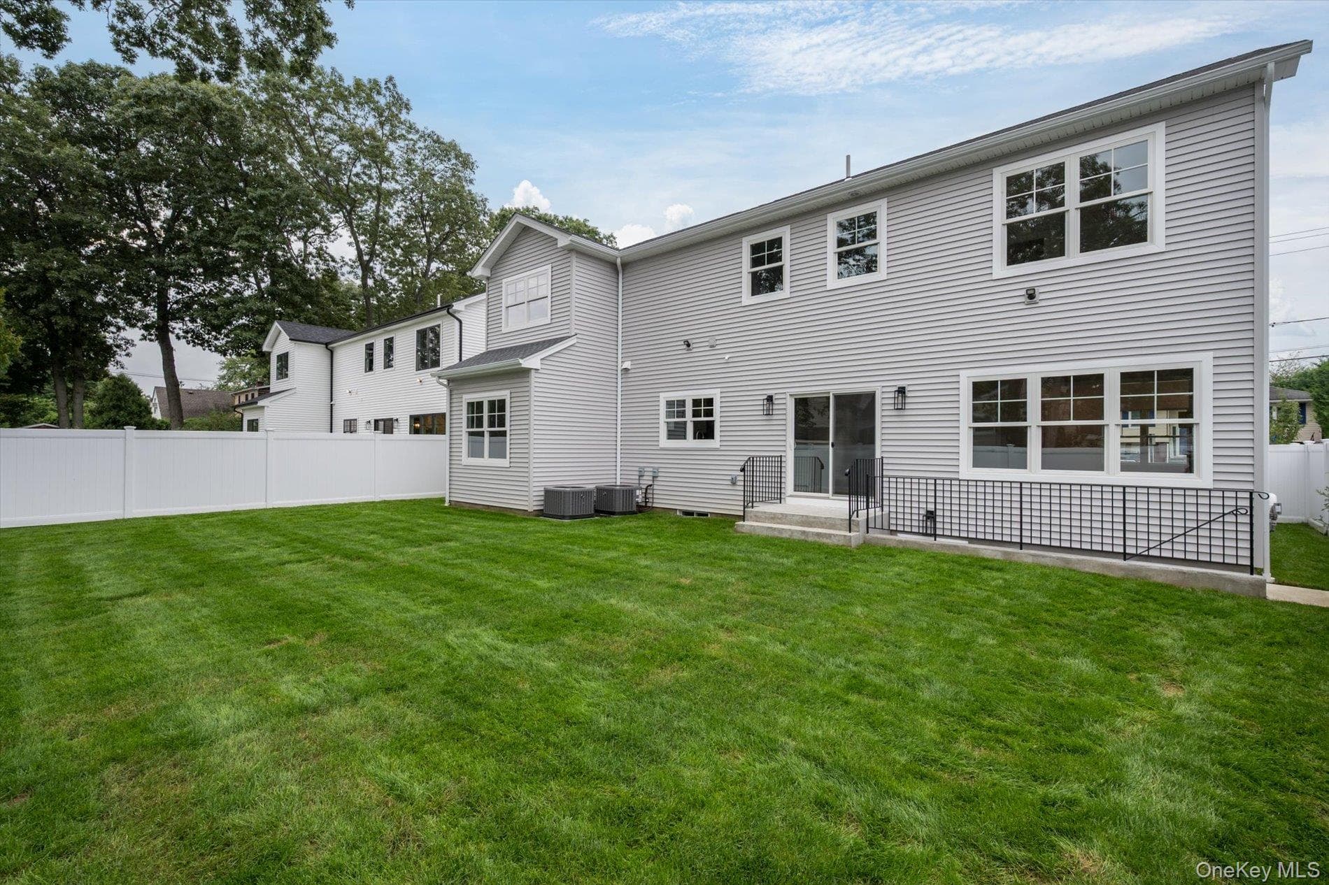 111 Jackson Avenue thumbnail 28