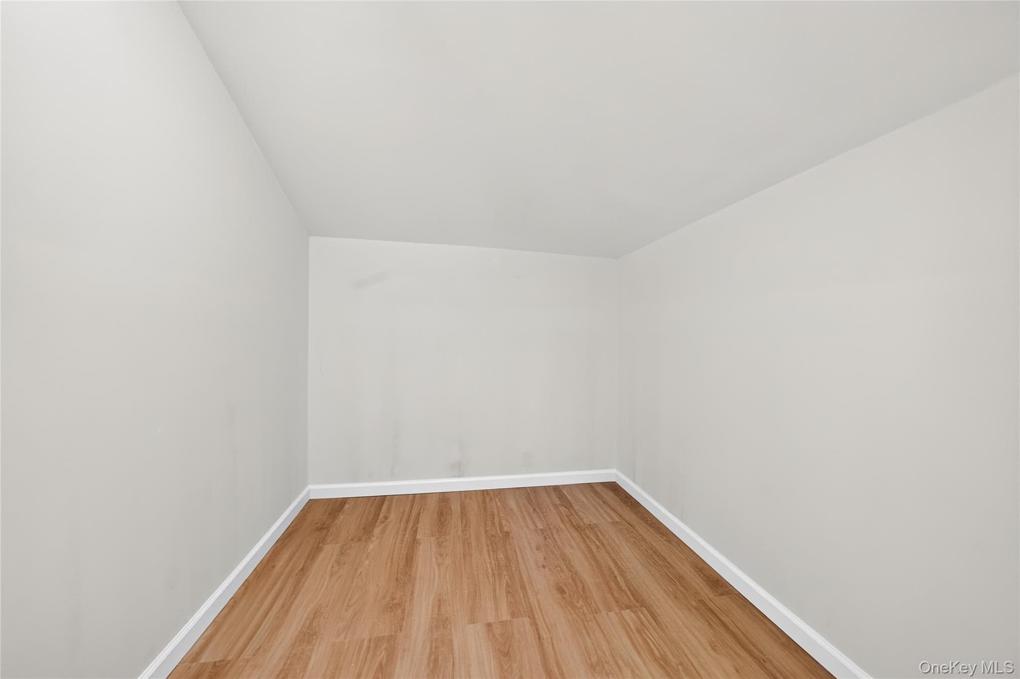 3402 Elliott Boulevard thumbnail 15