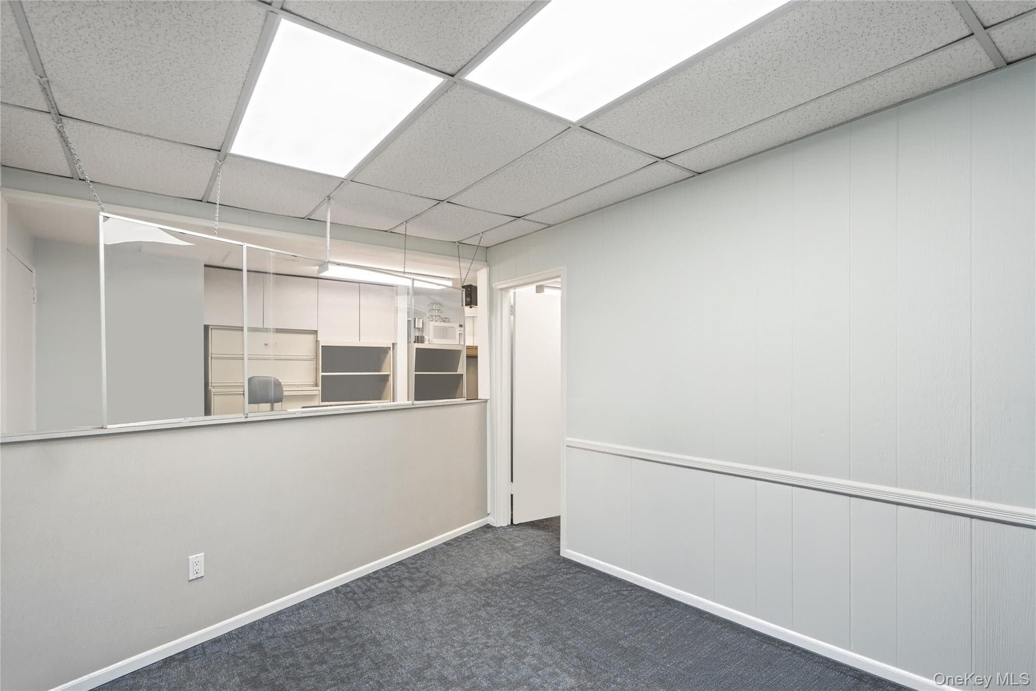 200 N Village Avenue Unit: 100 thumbnail 8