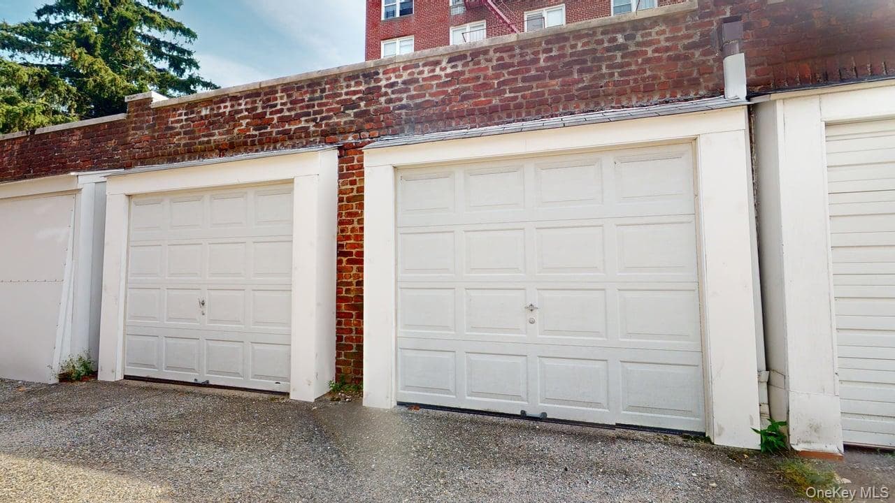 85-40 68th Avenue thumbnail 43