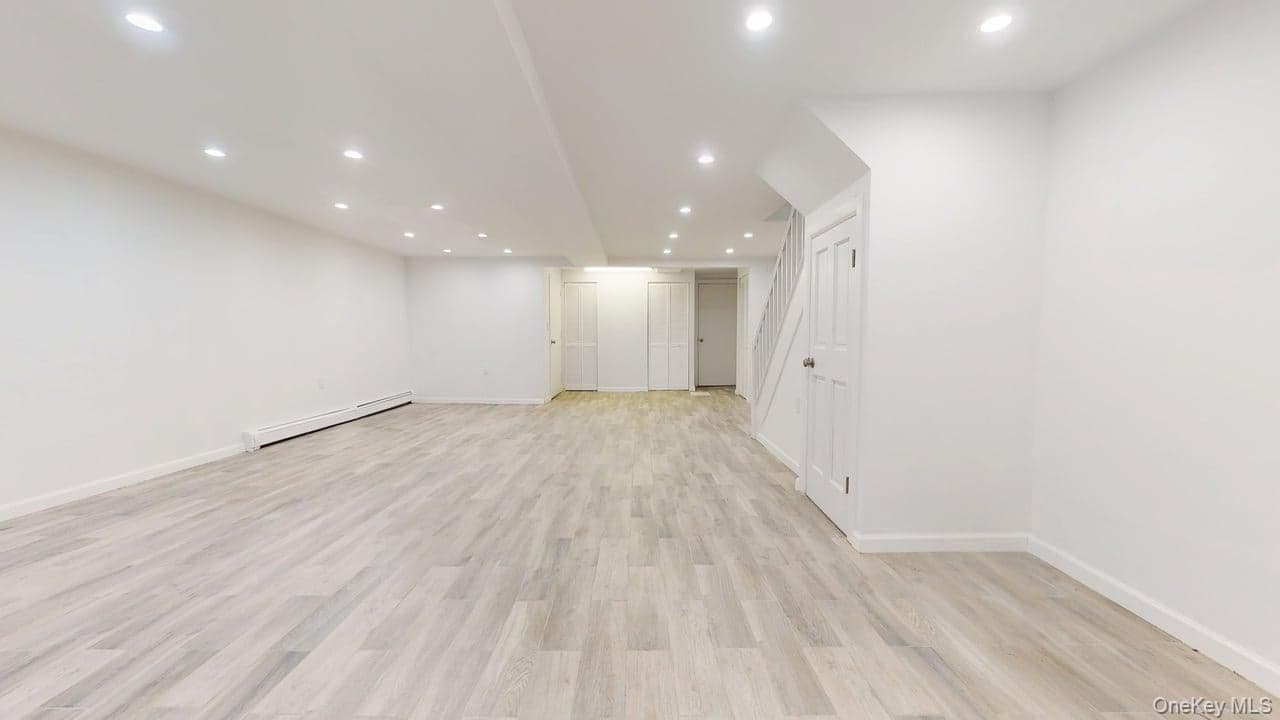 85-40 68th Avenue thumbnail 31