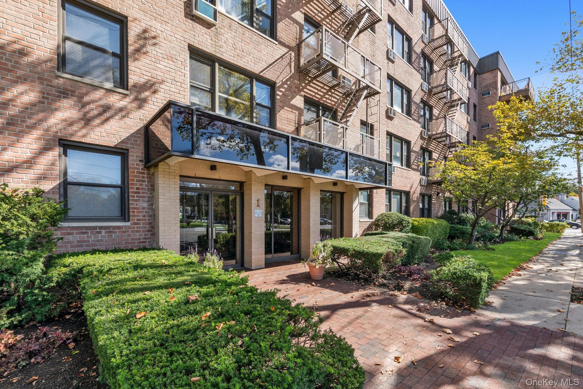 1 Birchwood Court Unit: 3B photo 1