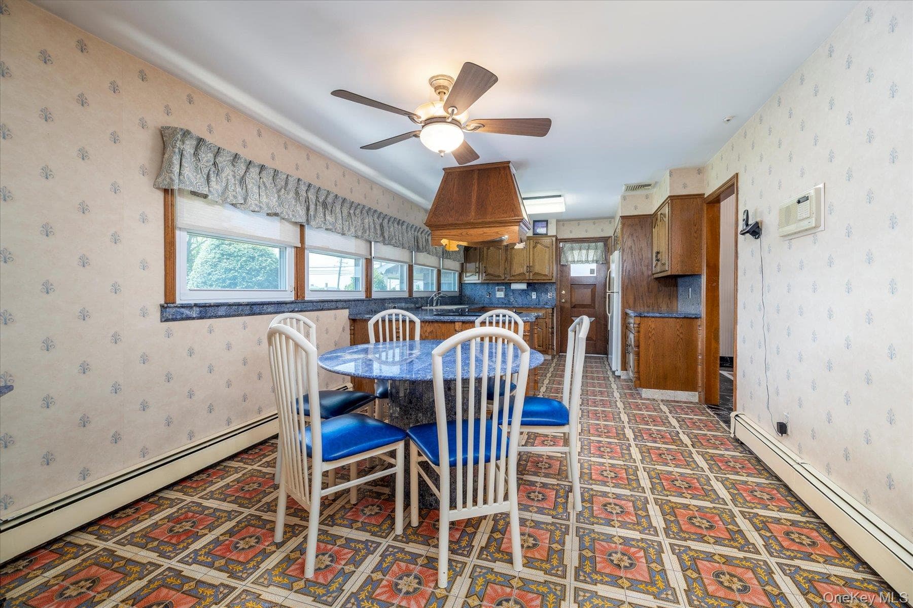 1298 Beech Street thumbnail 23