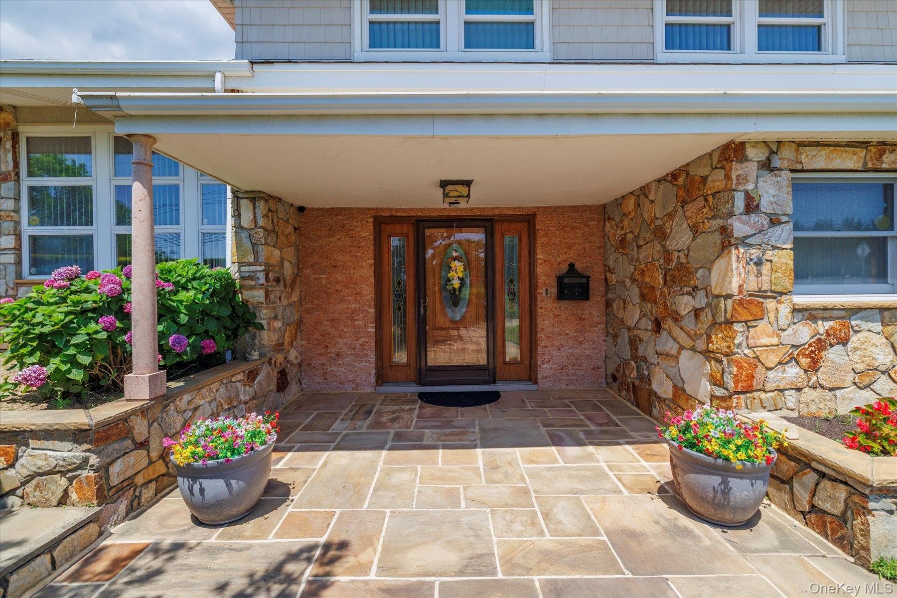 1298 Beech Street thumbnail 2