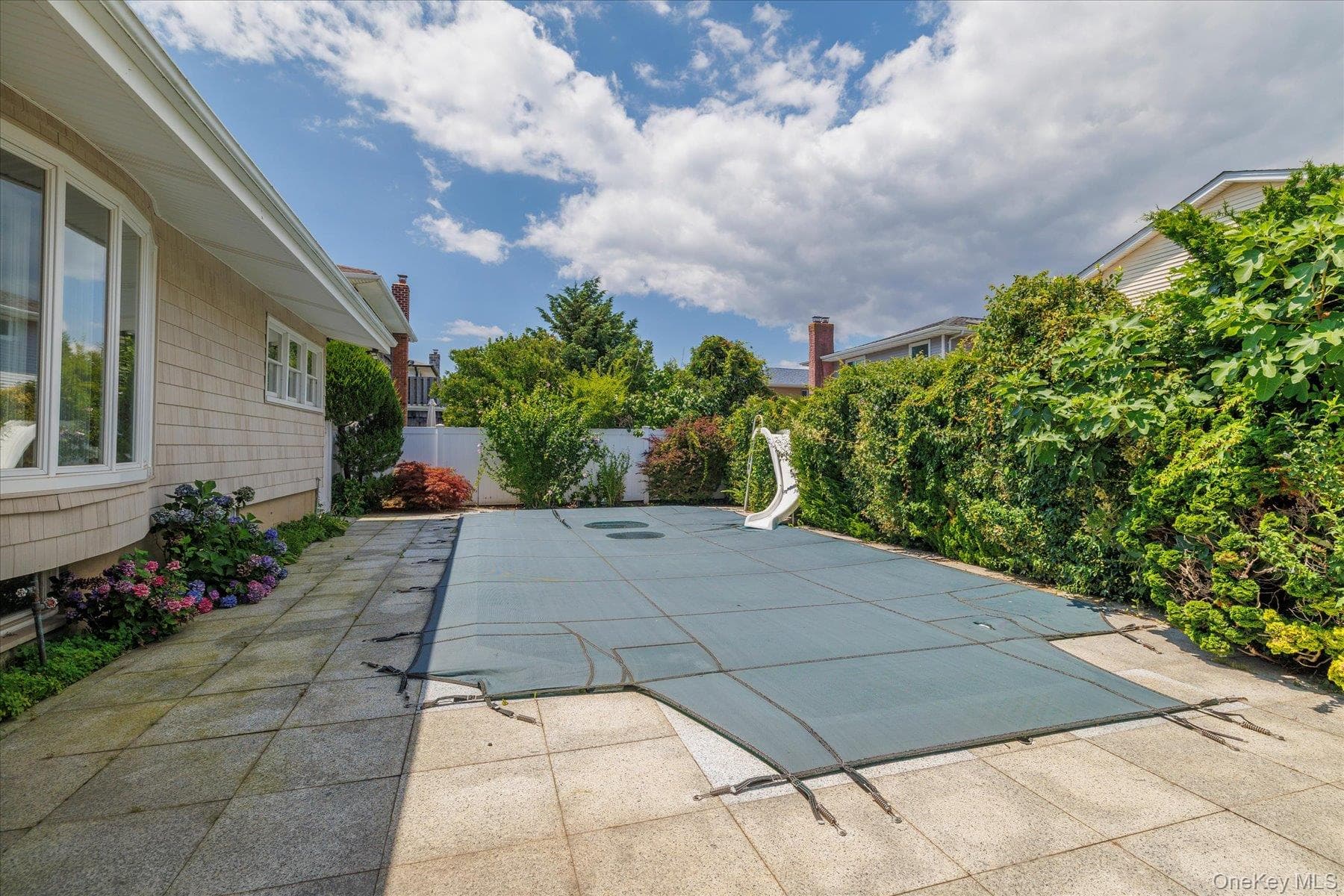 1298 Beech Street thumbnail 42