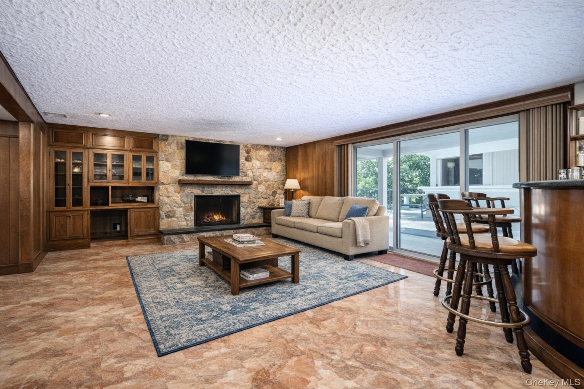 1298 Beech Street thumbnail 5