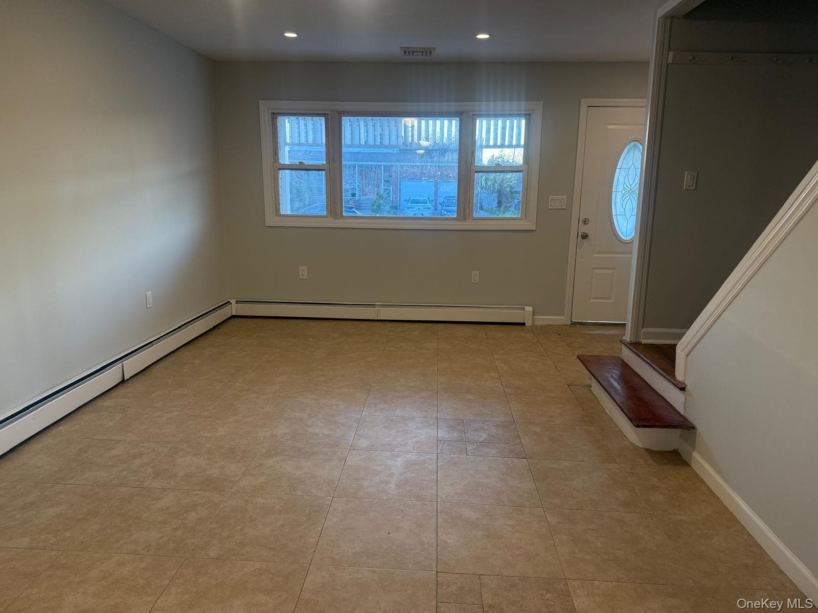 675 S Long Beach Avenue thumbnail 5