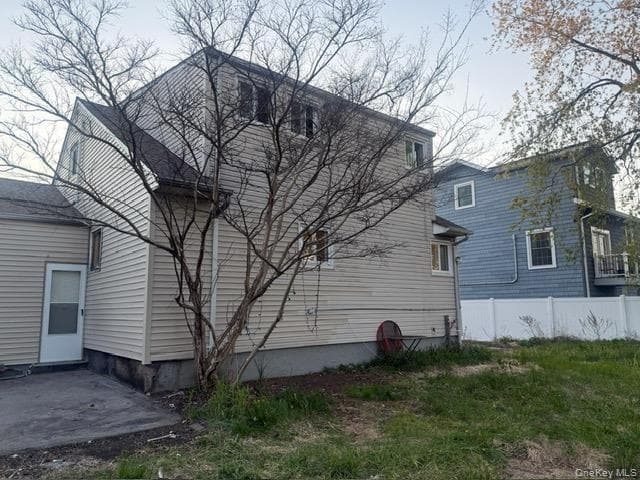 675 S Long Beach Avenue thumbnail 27