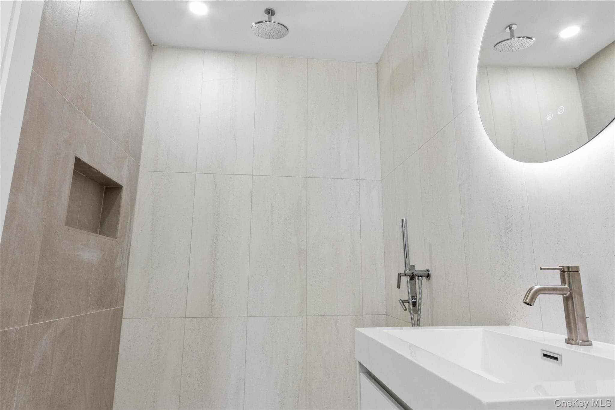934 Eileen Terrace thumbnail 18