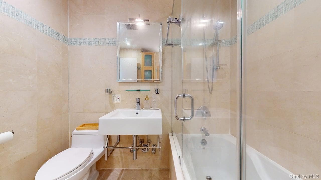 68-15 Selfridge Street Unit: 3D thumbnail 25
