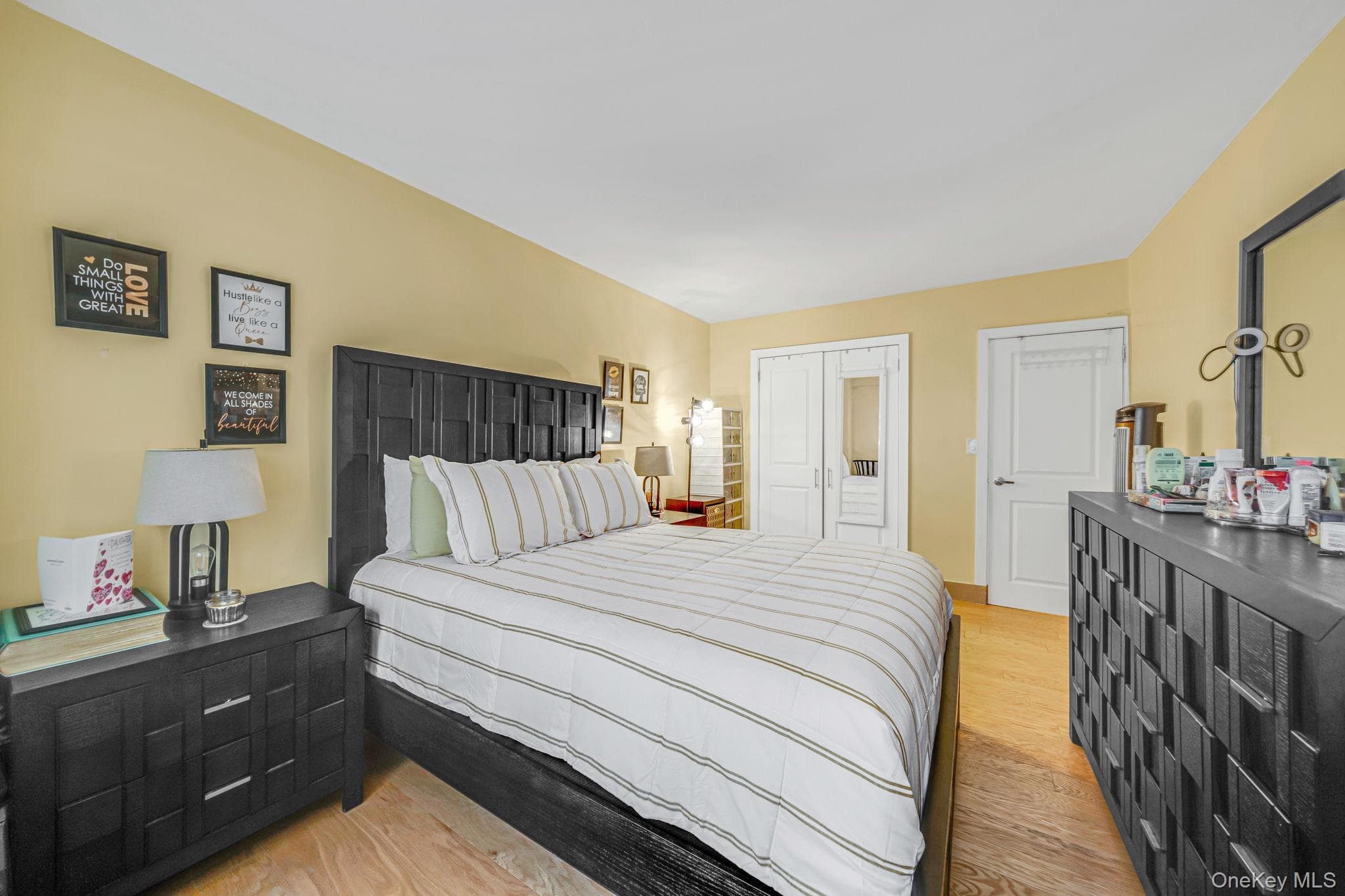 400 Cozine Avenue Unit: 1J thumbnail 12