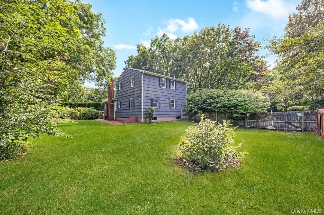 9 Half Moon Pond Road thumbnail 24
