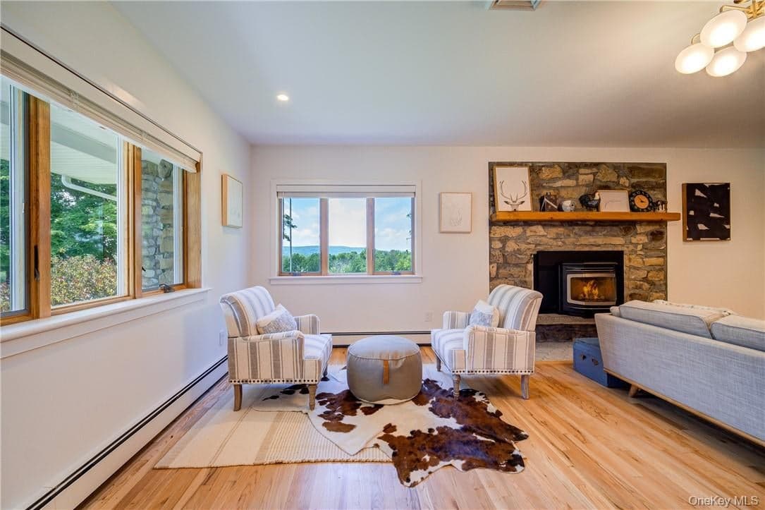 90 Onderdonk Road thumbnail 4