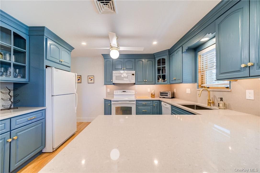 90 Onderdonk Road thumbnail 9