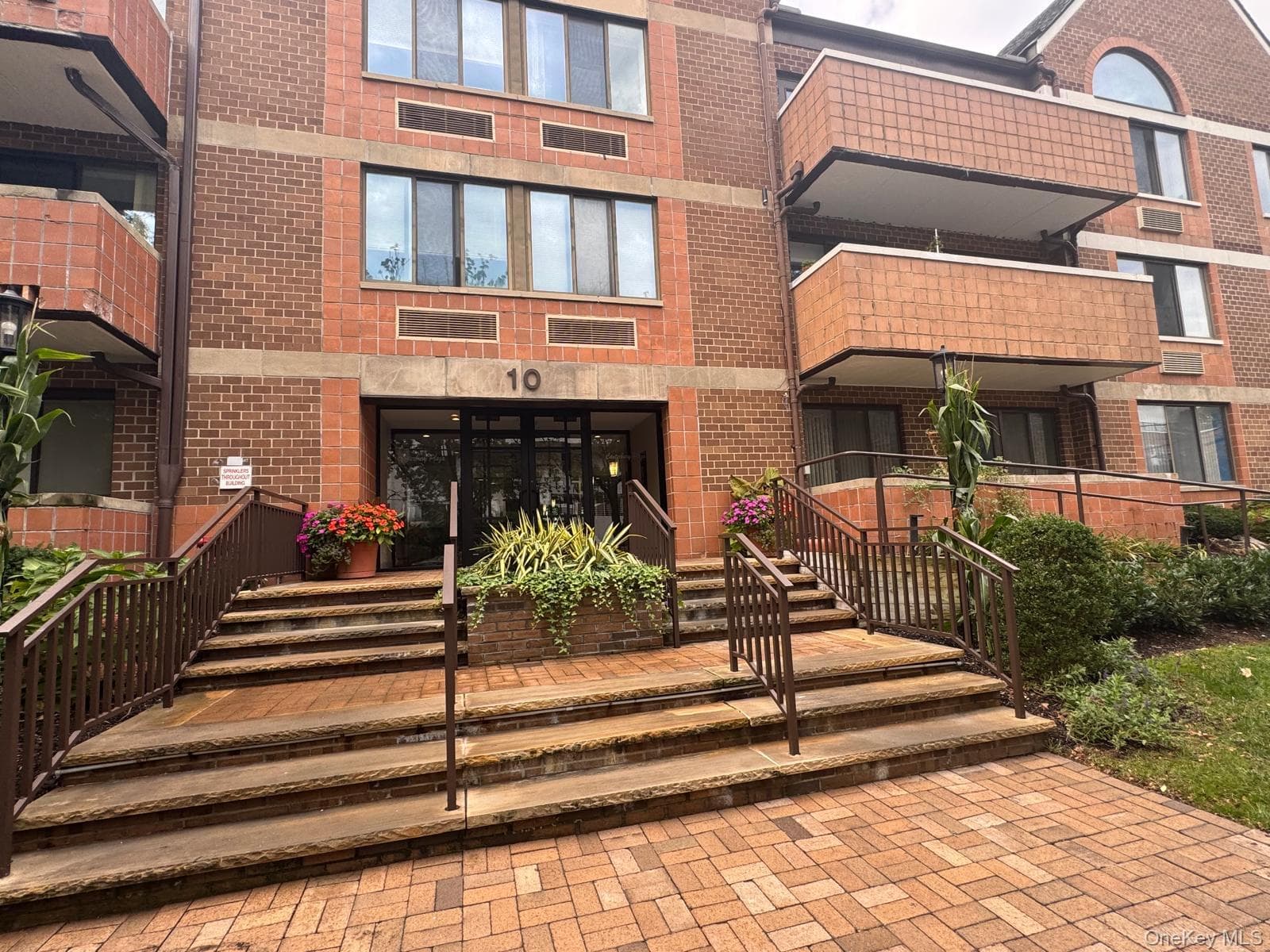 10 Canterbury Road Unit: 1B thumbnail 2