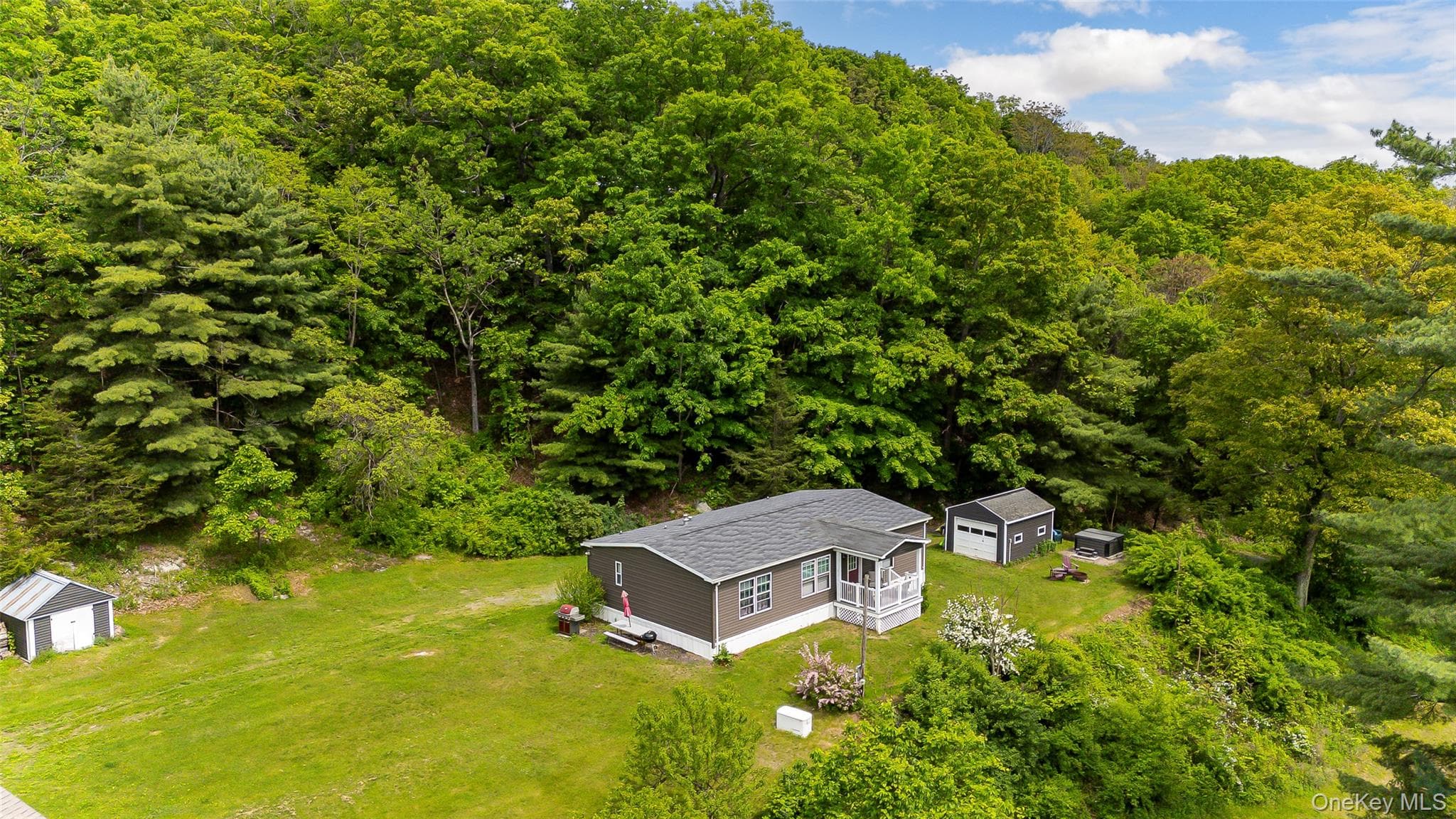 559 Lake Road, Pine Plains