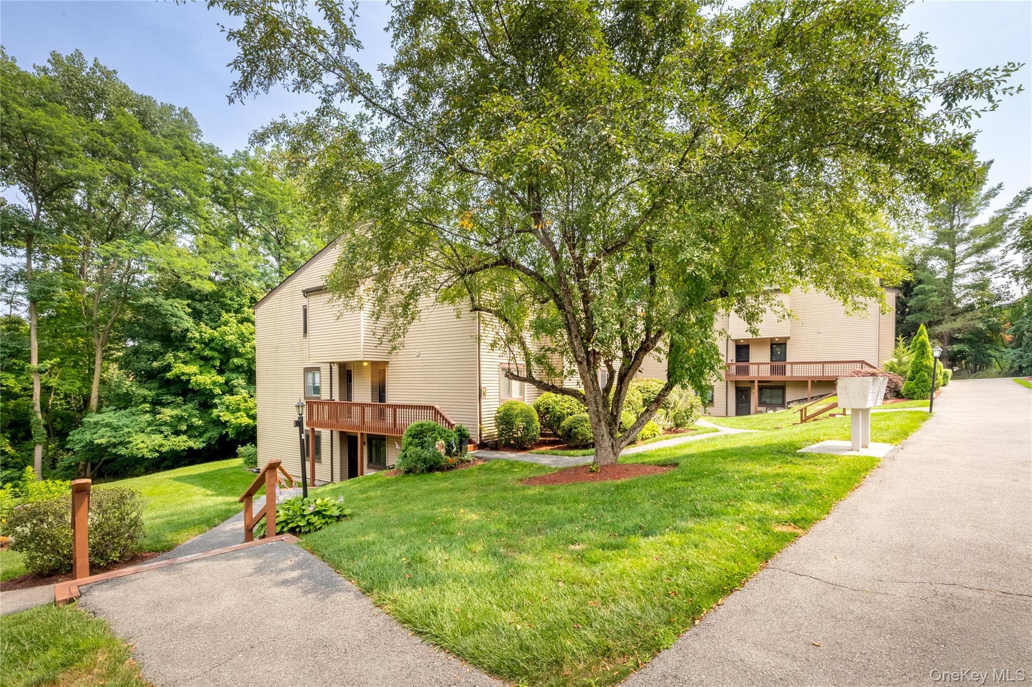 501 Village Drive thumbnail 22