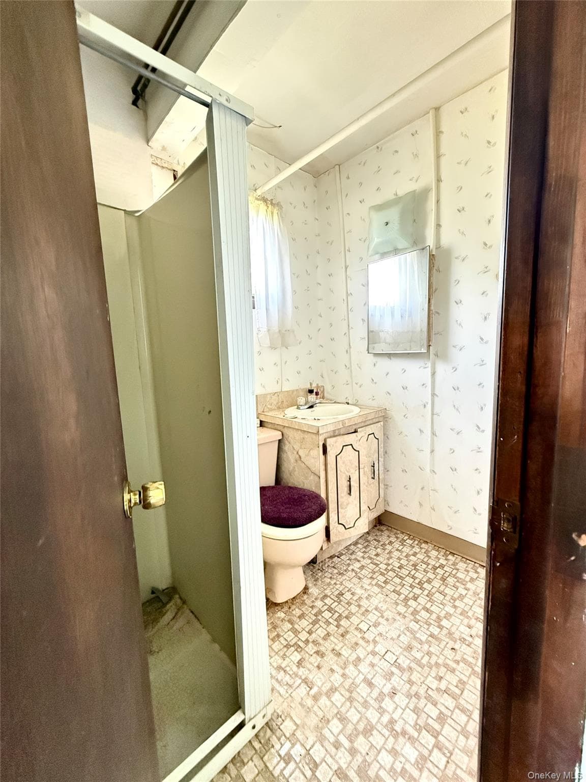 411 Mayflower Avenue thumbnail 19