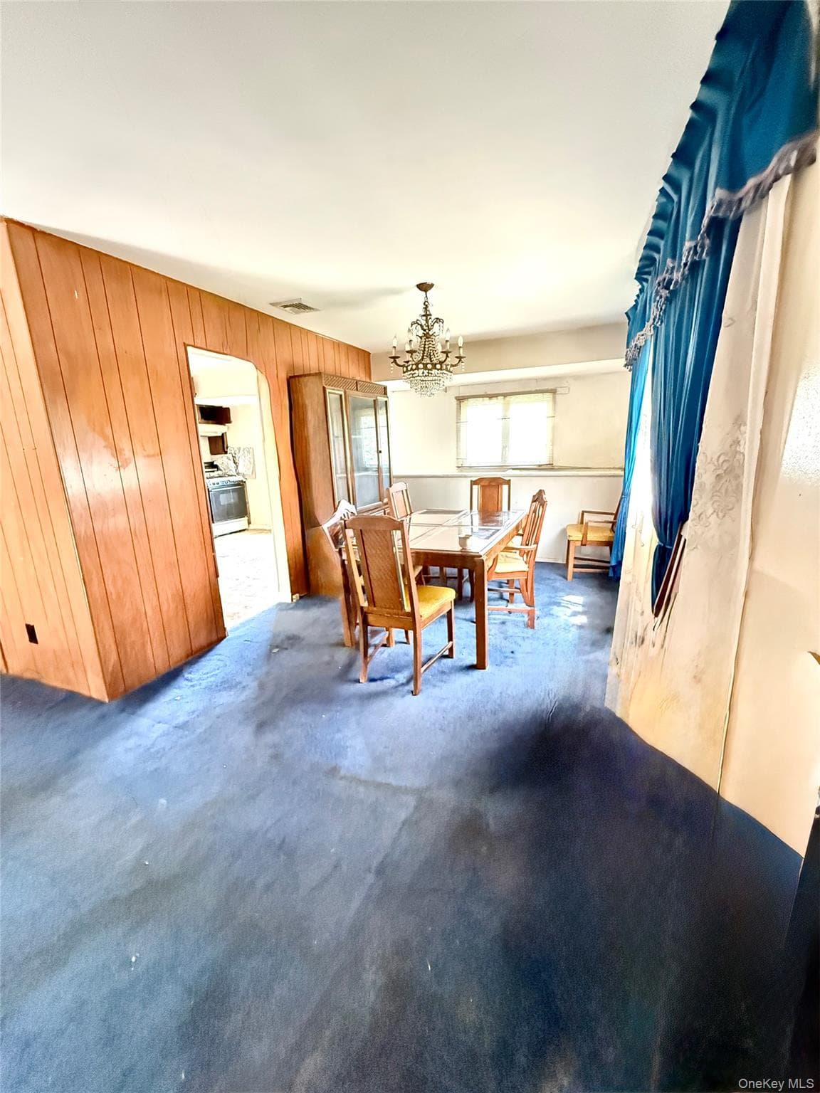 411 Mayflower Avenue thumbnail 6