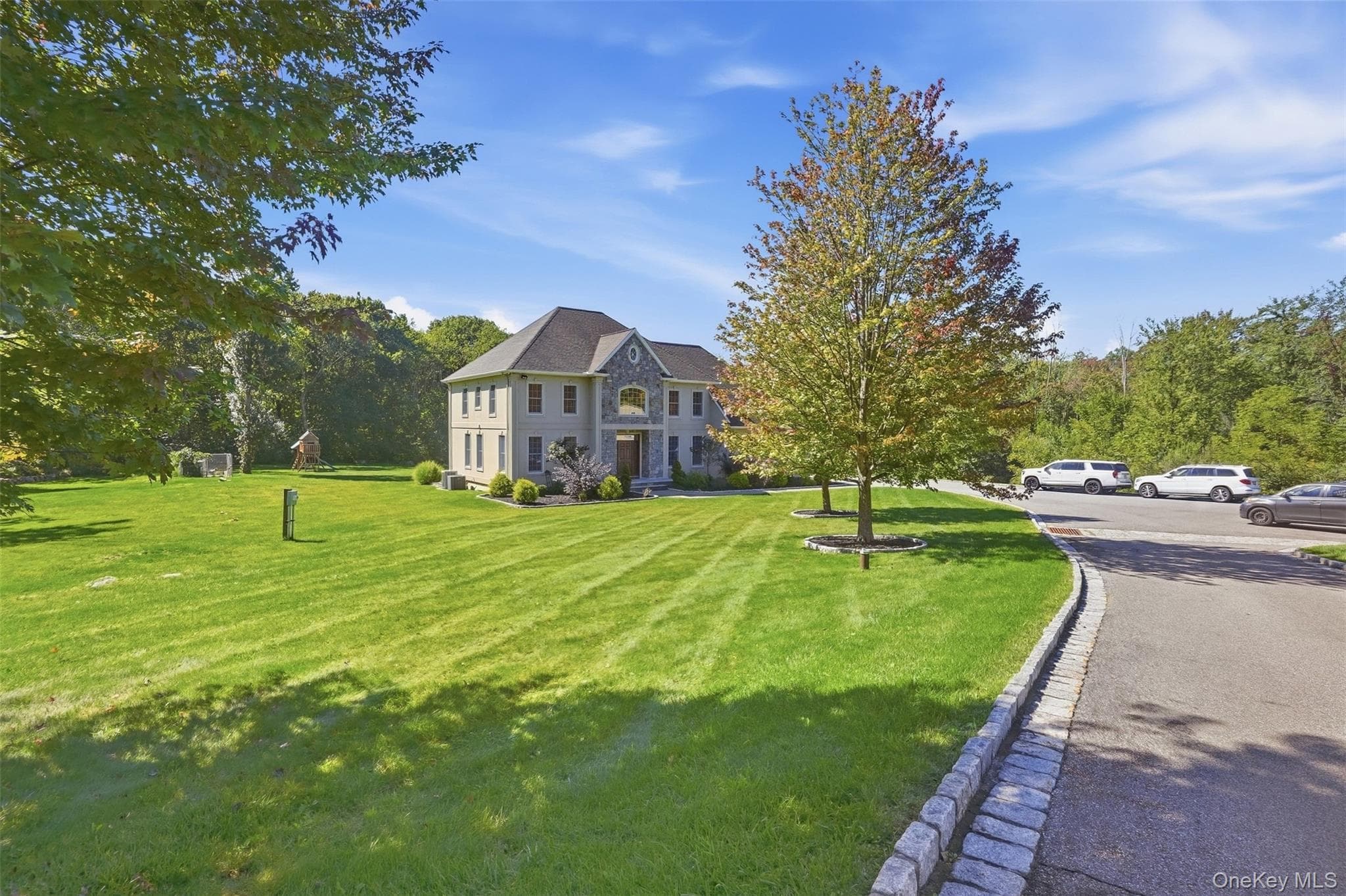 17 Meadow Crest Drive thumbnail 3