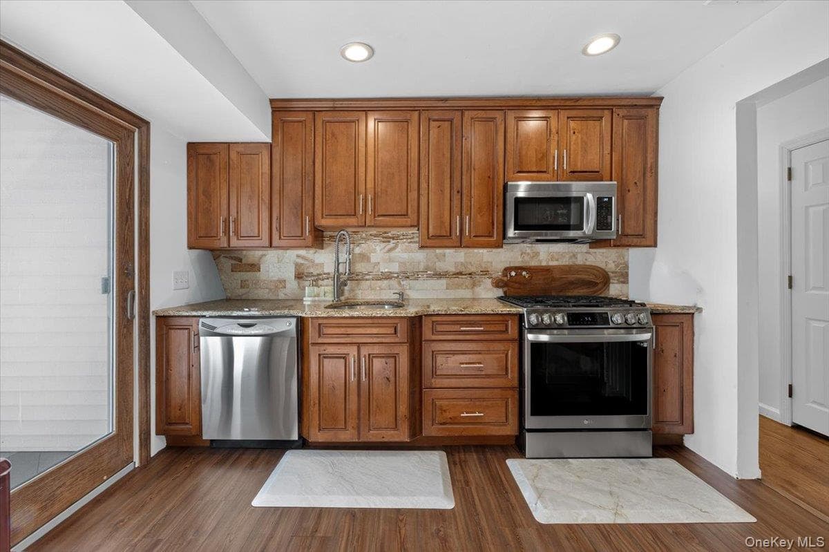 45 Dietz Avenue thumbnail 16