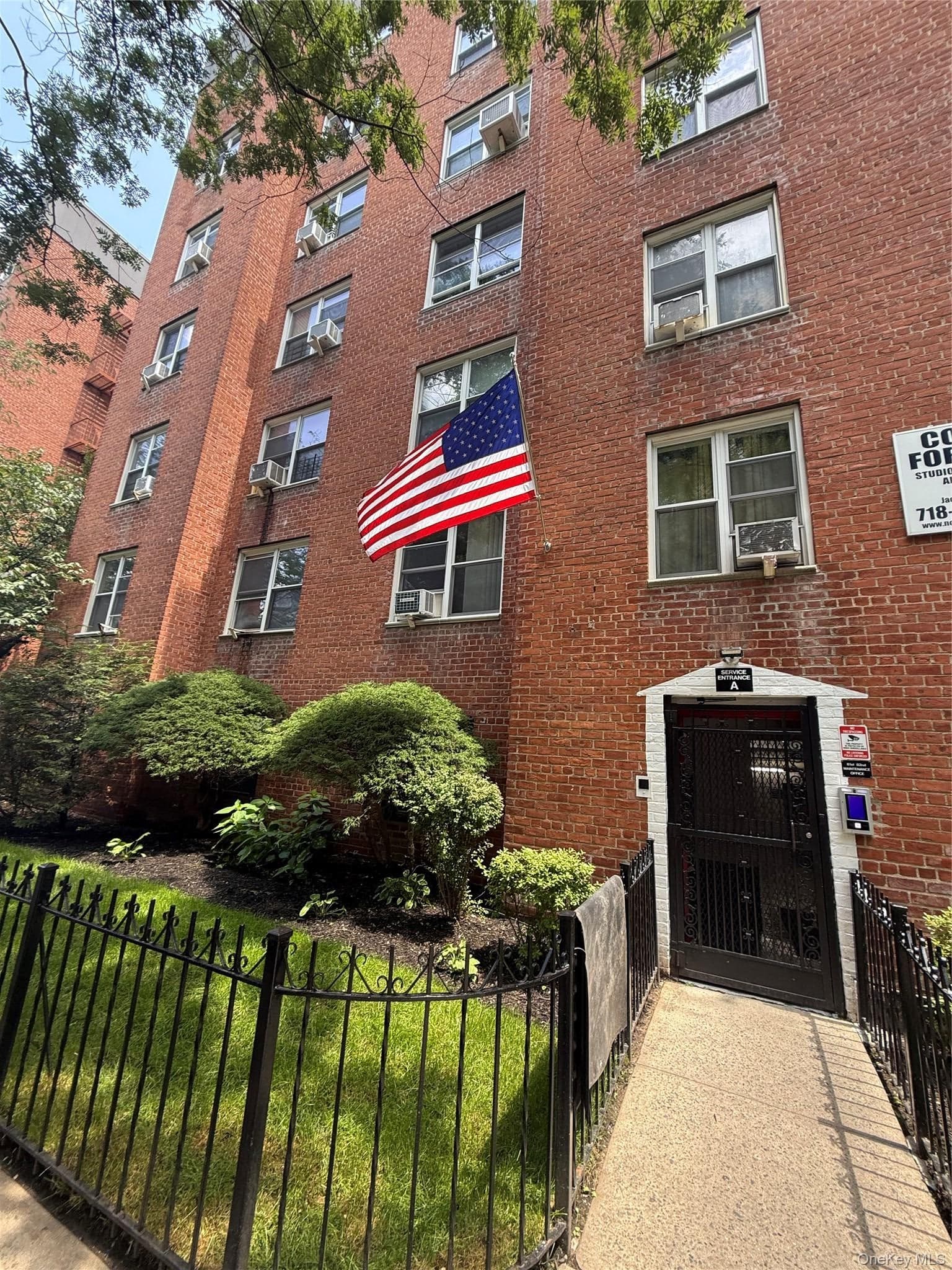 33-15 81st Street Unit: 6E, Elmhurst