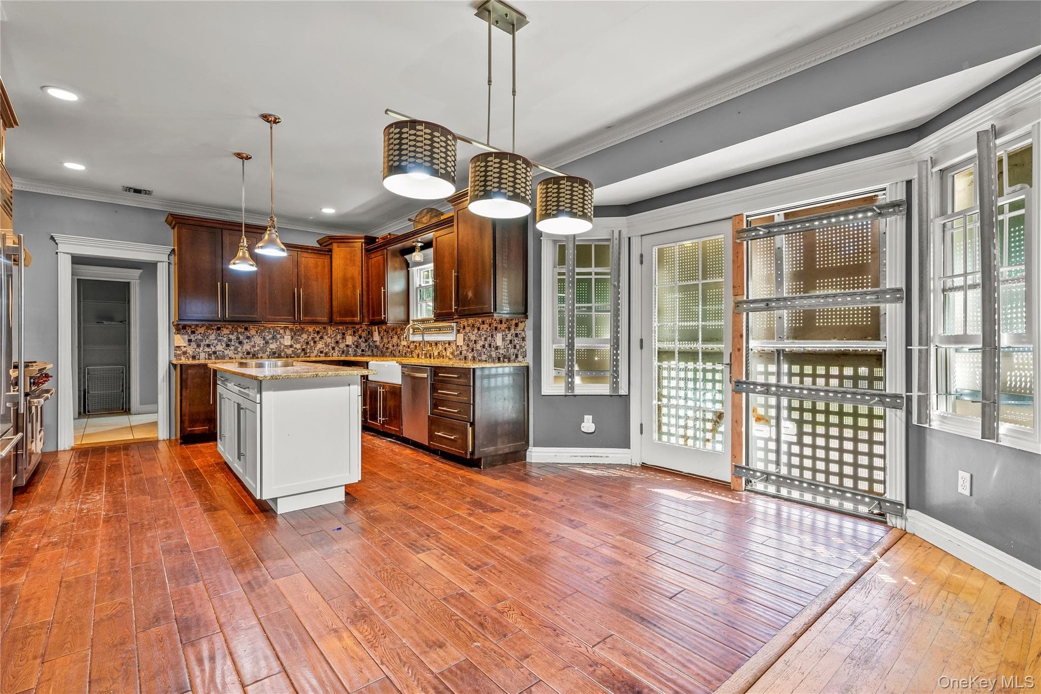 477 Harrison Avenue thumbnail 10