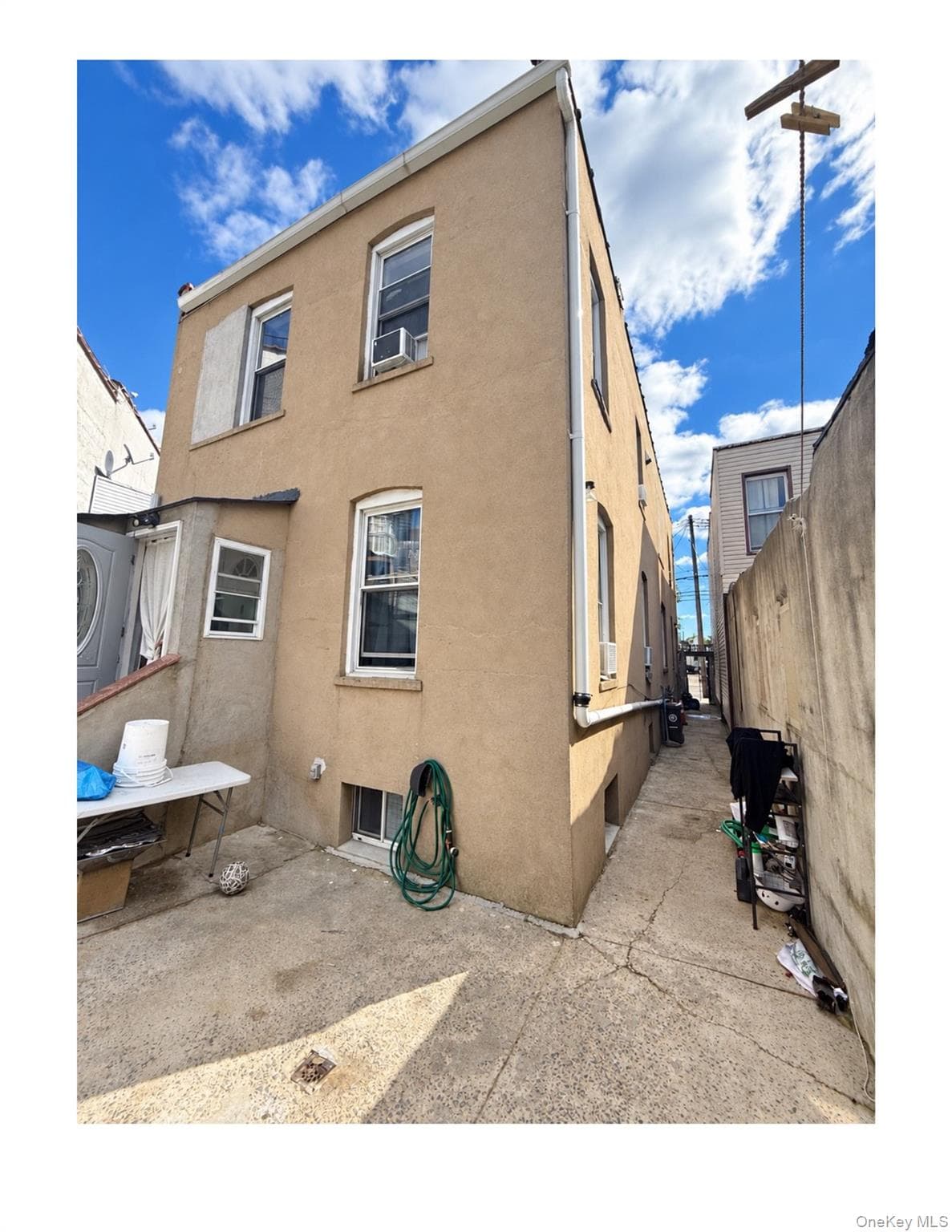 36-13 Greenpoint Avenue thumbnail 2