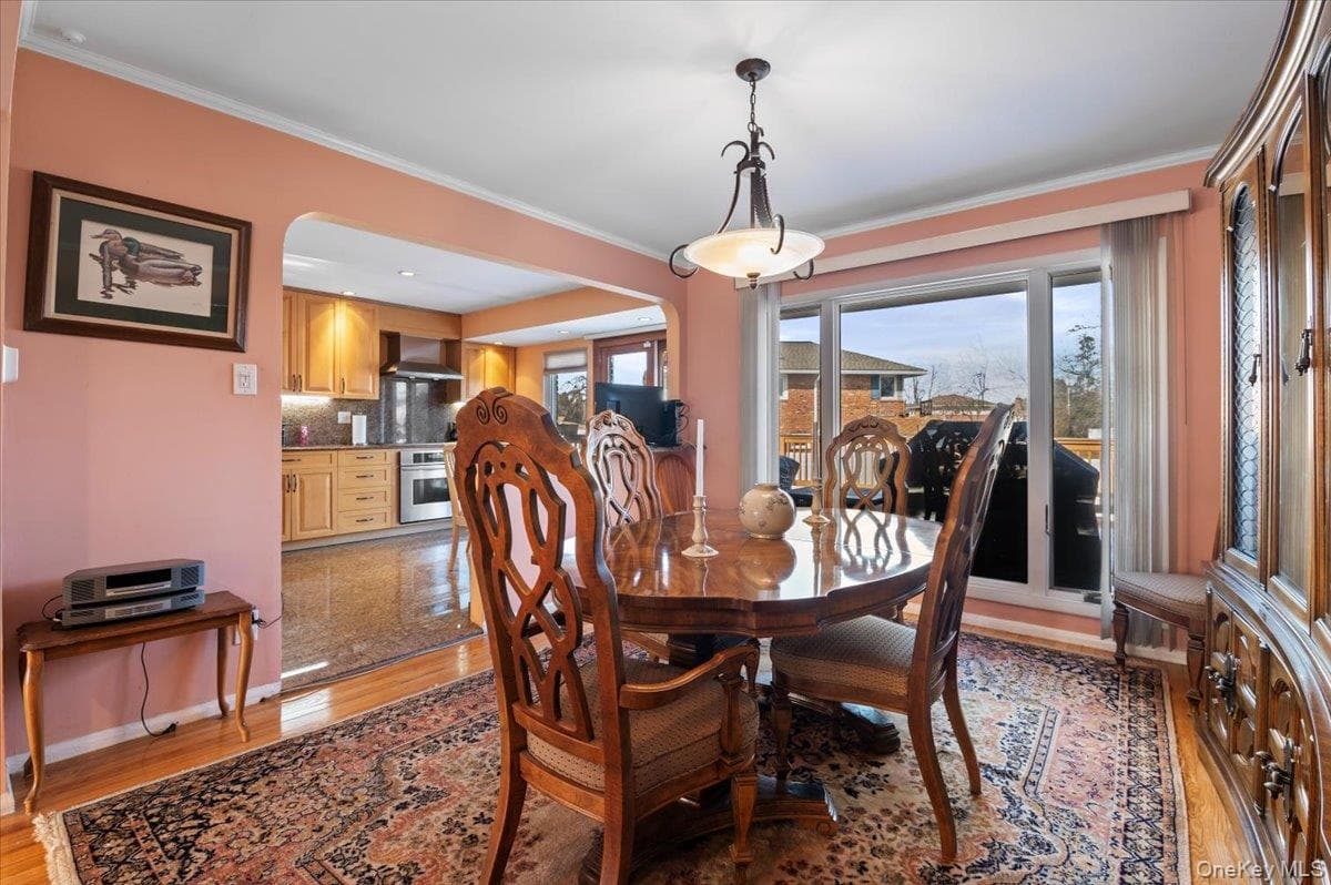 780 Regent Drive thumbnail 5
