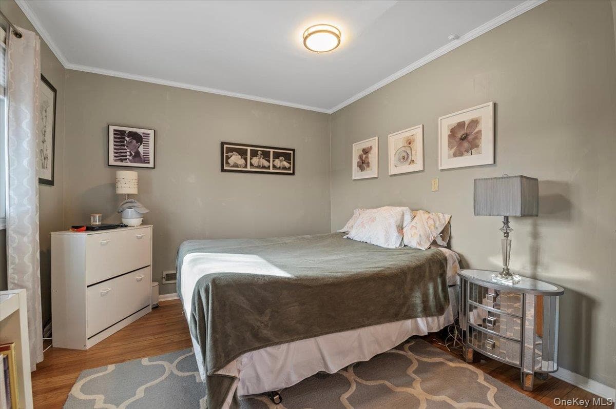780 Regent Drive thumbnail 14