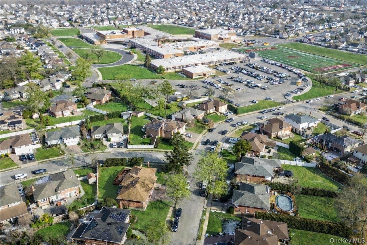 780 Regent Drive thumbnail 30