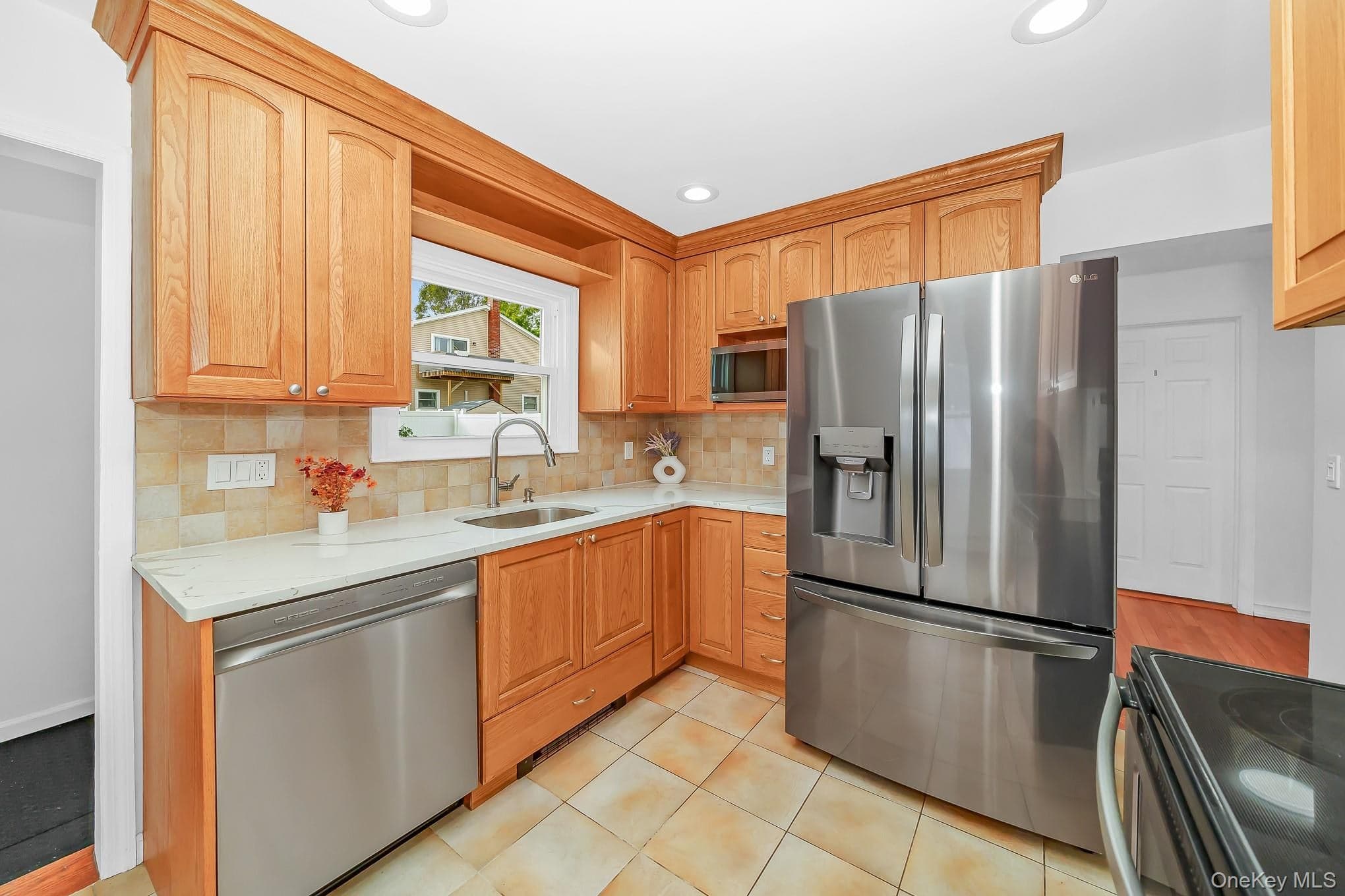 2230 Beech Street thumbnail 7