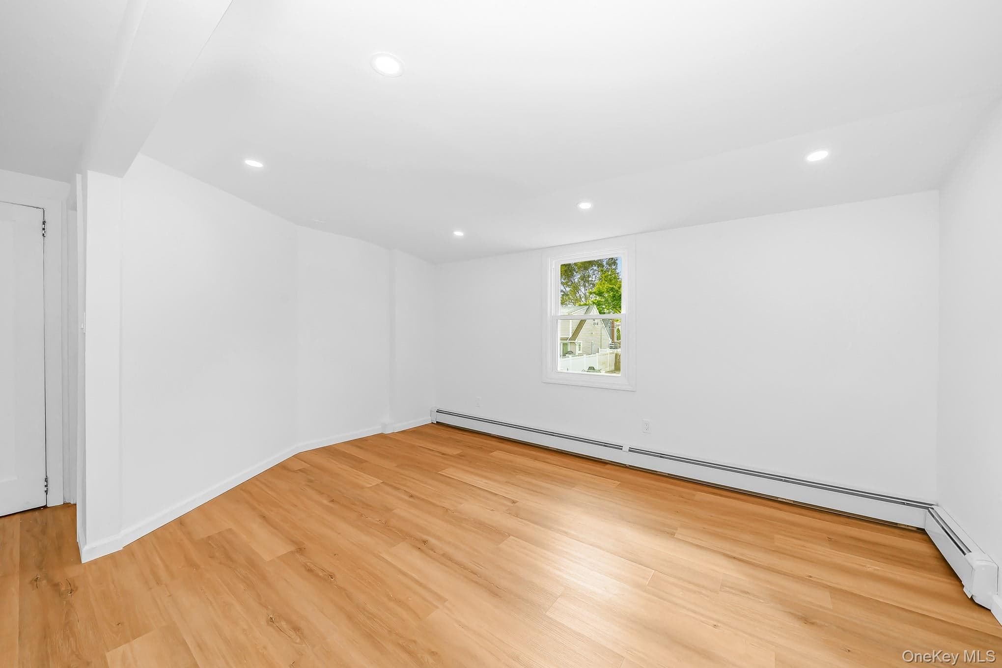 2230 Beech Street thumbnail 21