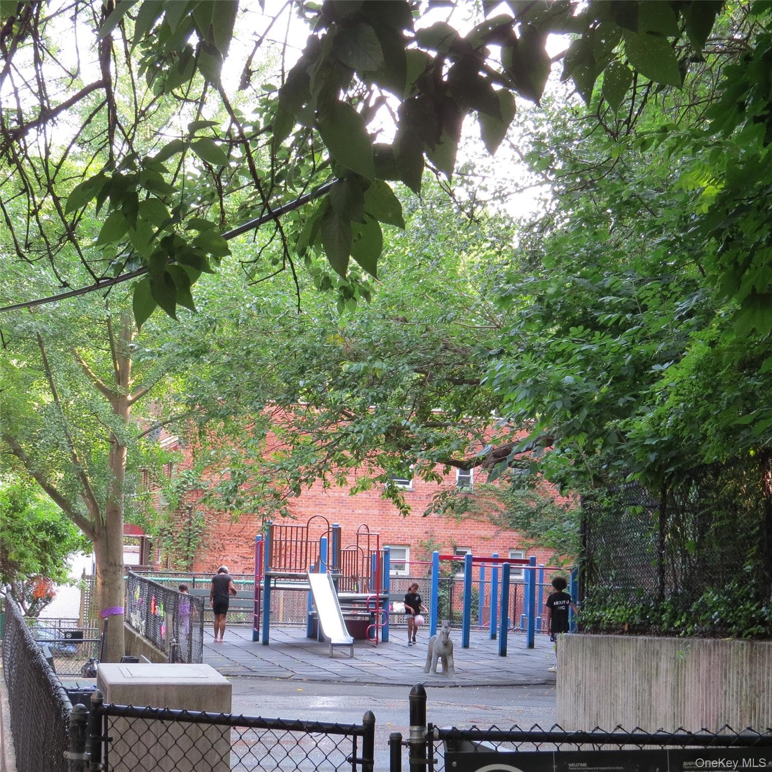 3810 Greystone Avenue Unit: 602 thumbnail 4