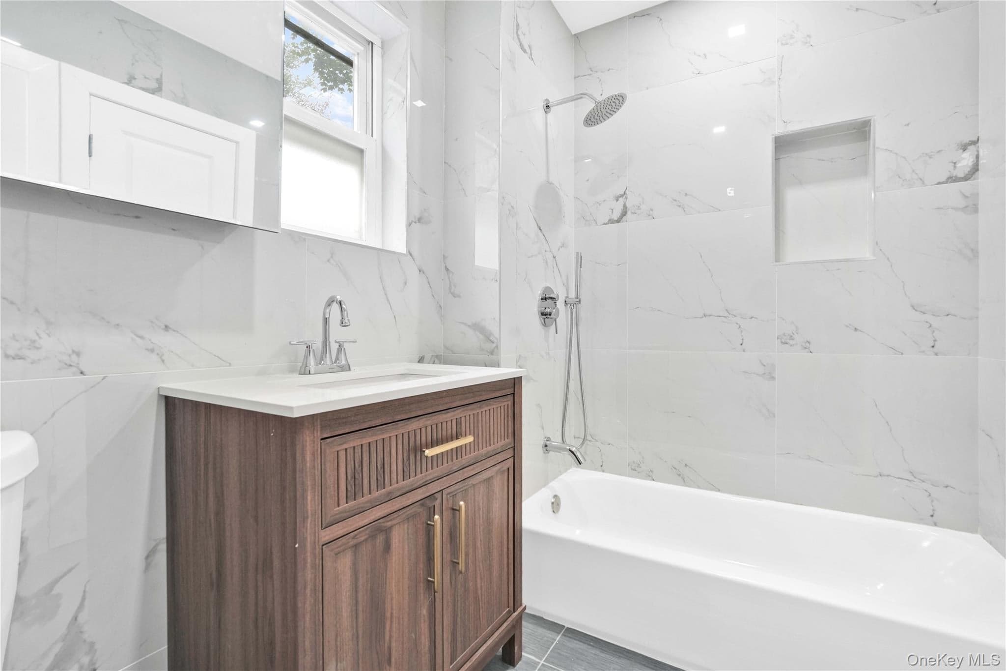 42 Satterie Avenue thumbnail 21