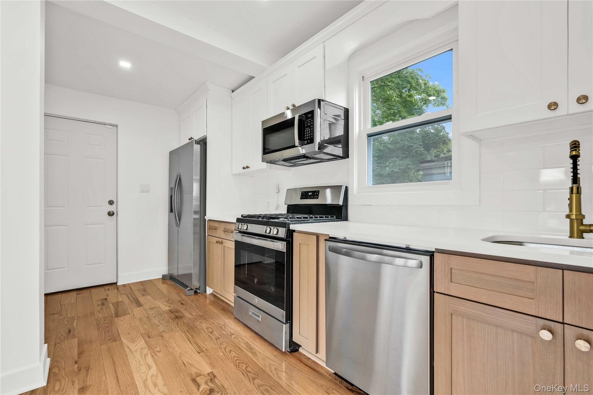 42 Satterie Avenue thumbnail 6