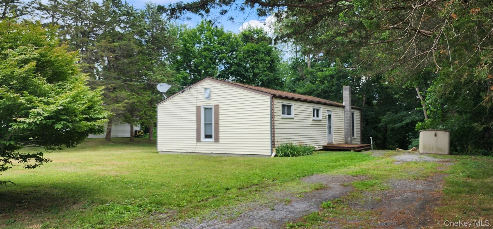 46 Gleason Boulevard photo 1
