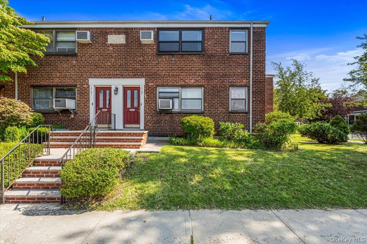 17-03 Utopia Parkway Unit: 2-48, Whitestone