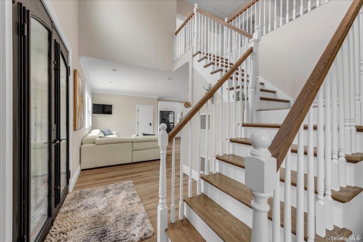 102 Kate Drive thumbnail 3