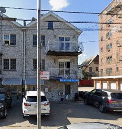 86-12 Kingston Place, Jamaica