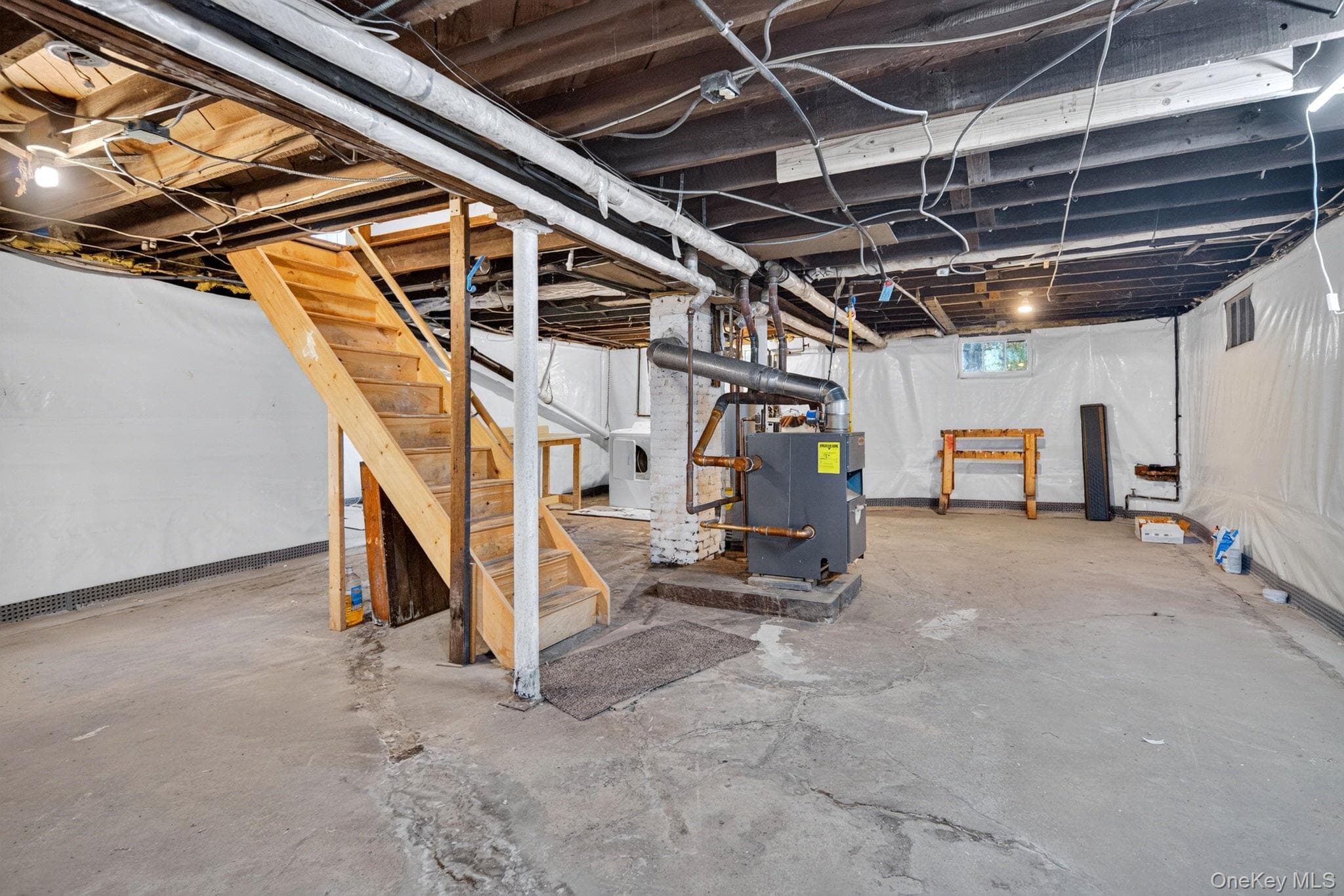 343 Alplaus Avenue thumbnail 28