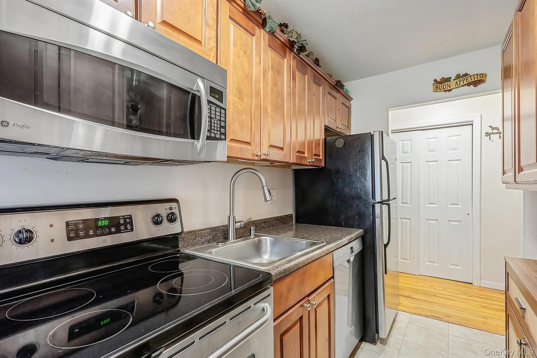 2453 Union Blvd BLVD Unit: 24a thumbnail 6