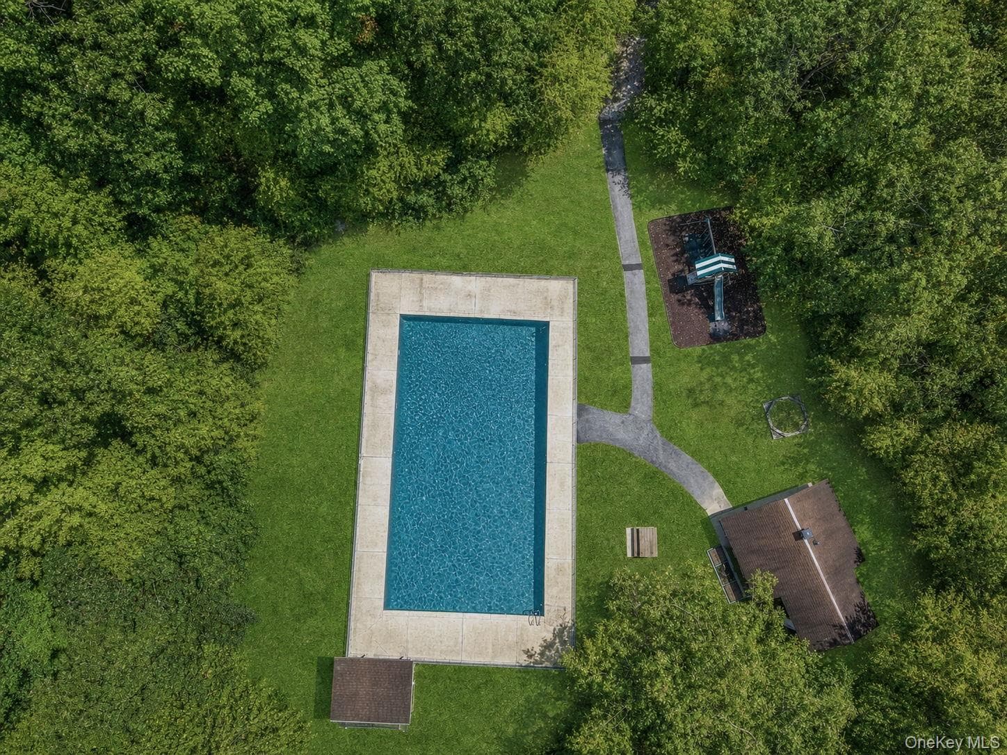 319 Fox Run Lane thumbnail 29
