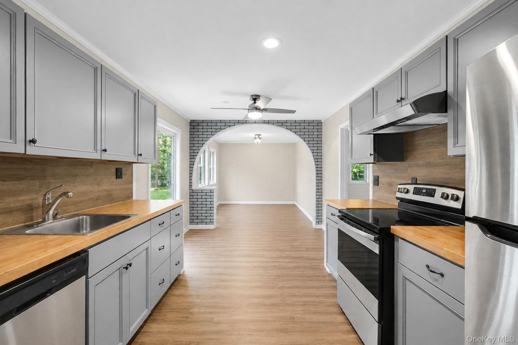 151 Sequoia Drive thumbnail 9
