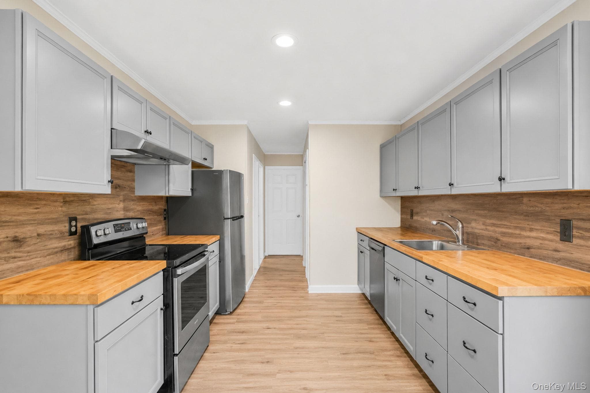 151 Sequoia Drive thumbnail 8