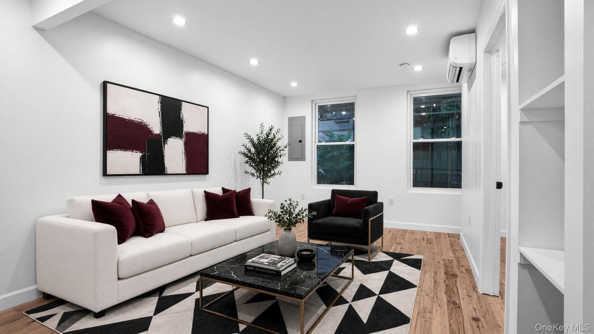 1737 Popham Avenue thumbnail 2