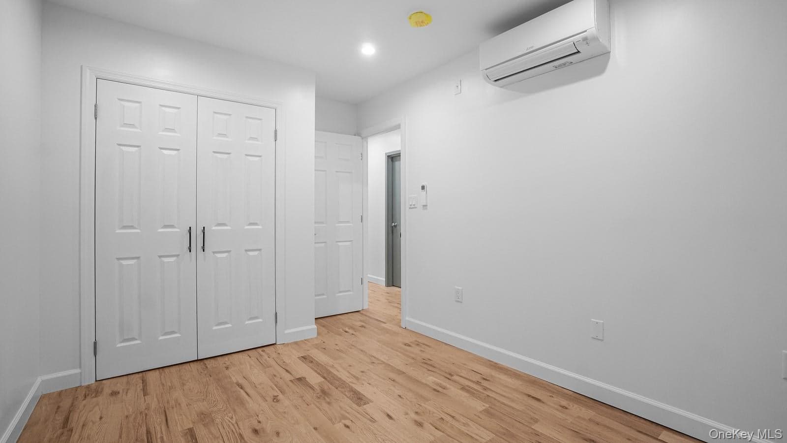 1737 Popham Avenue thumbnail 15