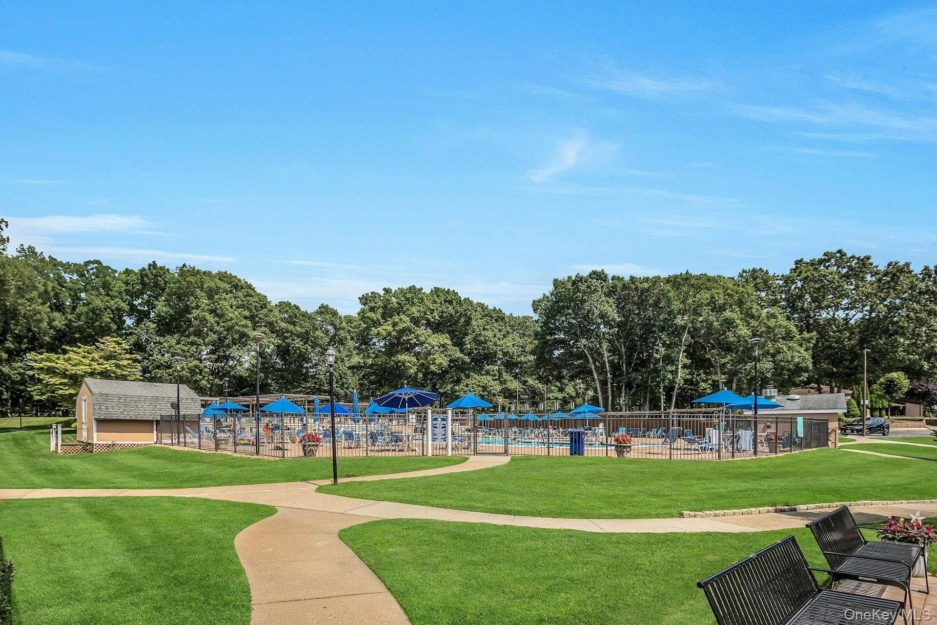 387 Woodbridge Drive Unit: A thumbnail 21