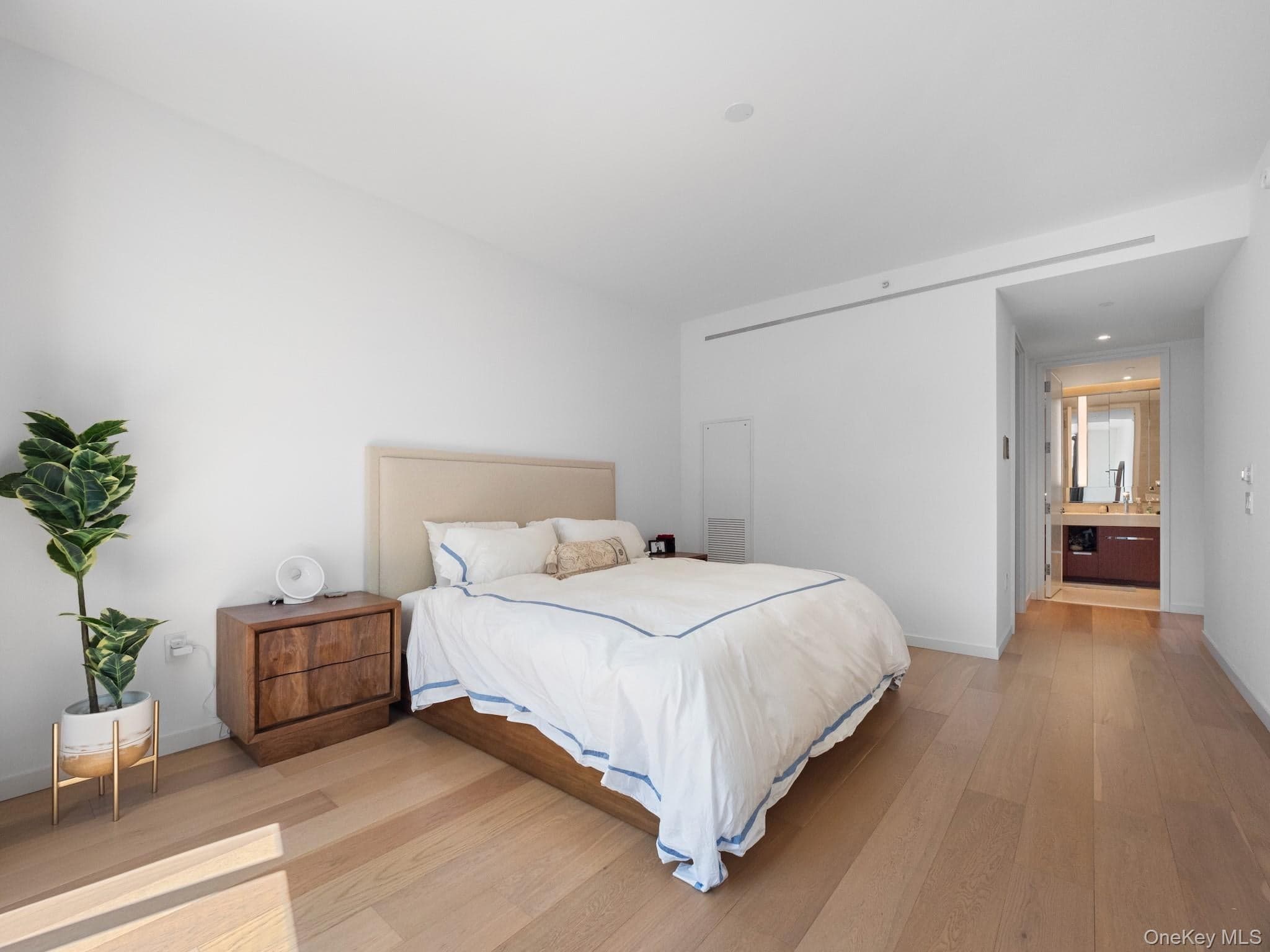 1 West End Avenue Unit: 26D thumbnail 16